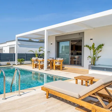 Maviie Mit Pool & Meerblick In Yalikavak Geris Βίλα Αλικαρνασσός