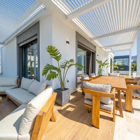 Maviie Mit Pool & Meerblick In Yalikavak Geris Βίλα