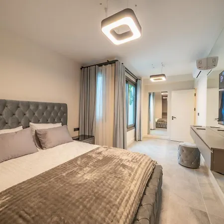 Βίλα Maviie Mit Pool & Meerblick In Yalikavak Geris
