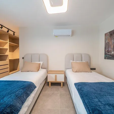 Вилла Maviie Mit Pool & Meerblick In Yalikavak Geris